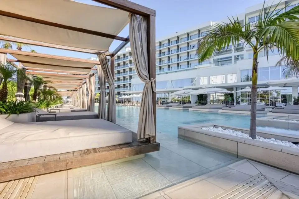 Odessa Beach Hotel, Protaras — beachfront hotel photo 10
